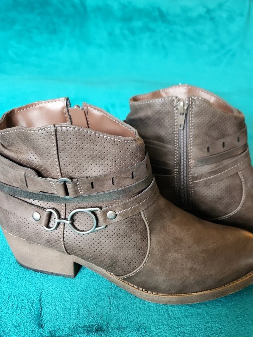 Jellypop Brown Ankle Booties with Decorative Straps and Hardware - Size 10